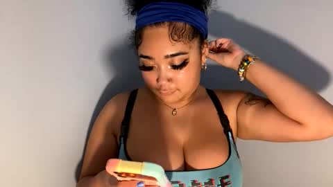 Snapshot of dayqueen1 chatting on April 25, 2026, 5:32 pm dayqueen1 online show from April 25, 2026, 5:32 pm
