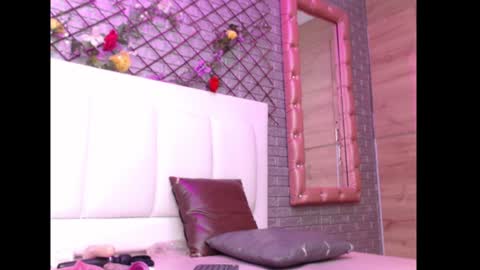 Snapshot of dayse_martinez chatting on December 17, 2024, 3:39 pm Dayse online show from December 17, 2024, 3:39 pm
