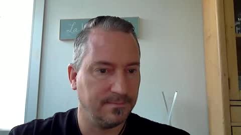Snapshot of daytrader77 chatting on June 8, 2026, 9:42 am daytrader77 online show from June 8, 2026, 9:42 am