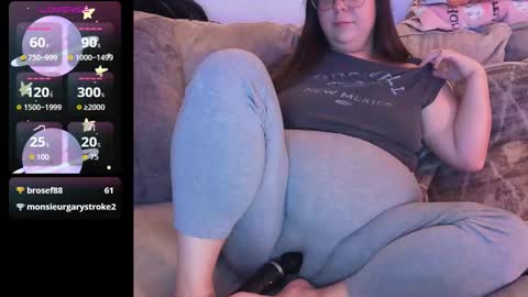 Dazeddesty  online show from October 30, 2025, 10:21 pm