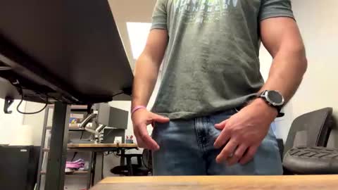 dblum75 online show from December 22, 2025, 11:40 am