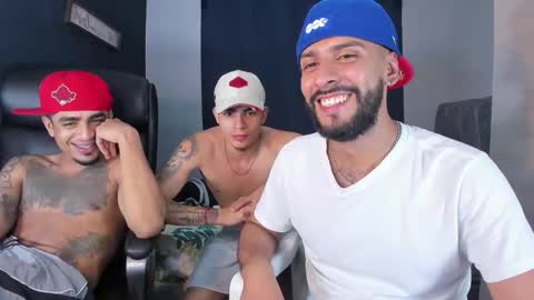 dcollins_ online show from October 18, 2025, 7:53 am