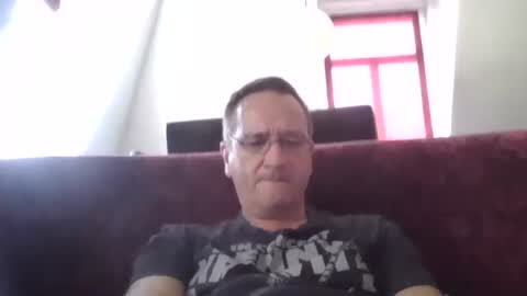 Play with me while I watch you german handsome squirtlover love small girls small tits big clit cut c2c shaved online show from July 8, 2026, 5:34 am