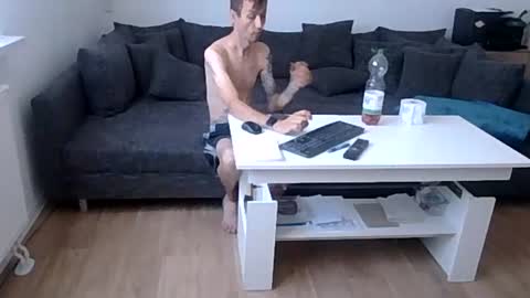 robert online show from June 24, 2026, 10:47 am