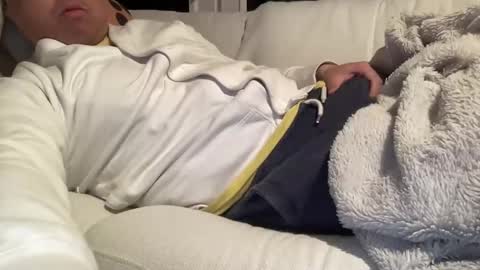 Snapshot of dean2899 chatting on March 2, 2025, 9:43 pm dean2899 online show from March 2, 2025, 9:43 pm