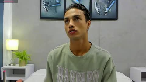Snapshot of dean_scott chatting on January 16, 2025, 11:26 am dean_scott online show from January 16, 2025, 11:26 am