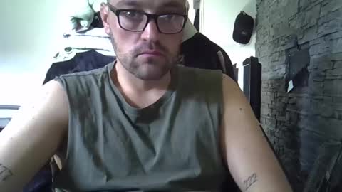 Snapshot of deanodick18x6 chatting on March 5, 2025, 12:11 pm dexxxn. online show from March 5, 2025, 12:11 pm