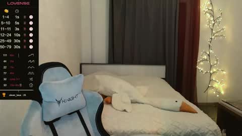 Snapshot of dear_helga chatting on September 19, 2025, 4:40 pm dear_helga online show from September 19, 2025, 4:40 pm
