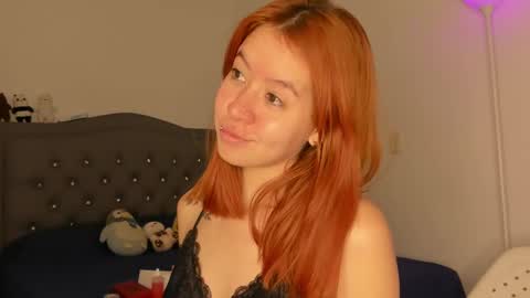Snapshot of dearmilu28 chatting on January 12, 2025, 10:56 am dearmilu28 online show from January 12, 2025, 10:56 am