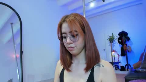 Snapshot of dearmilu28 chatting on October 2, 2025, 1:12 am dearmilu28 online show from October 2, 2025, 1:12 am