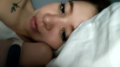 Snapshot of dearmilu28 chatting on October 18, 2025, 11:11 am dearmilu28 online show from October 18, 2025, 11:11 am