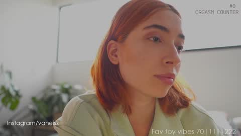 Snapshot of dearnina chatting on December 19, 2024, 3:52 pm NINA 30OFF online show from December 19, 2024, 3:52 pm