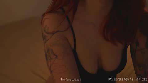 Snapshot of dearnina chatting on November 16, 2025, 1:49 pm NINA 30OFF online show from November 16, 2025, 1:49 pm