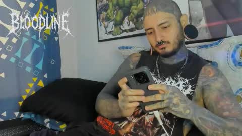    online show from November 23, 2025, 6:19 pm