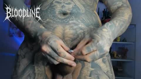    online show from November 27, 2025, 3:14 pm