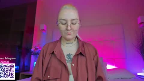 Debbie Mon Tue Fri Sun Sat GMT 3 1000am - 0400pm  online show from December 5, 2025, 5:42 pm