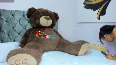 debora ortiz online show from October 1, 2025, 12:55 pm