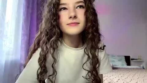 Sarah online show from March 12, 2026, 1:39 pm