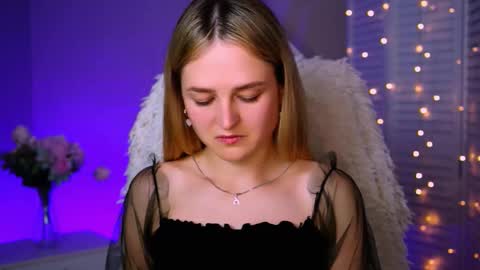 Debora online show from October 7, 2025, 5:48 am