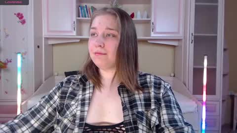 Snapshot of debramust chatting on January 14, 2025, 7:53 pm debramust online show from January 14, 2025, 7:53 pm