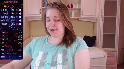 Snapshot of debramust chatting on February 18, 2025, 10:36 pm debramust online show from February 18, 2025, 10:36 pm