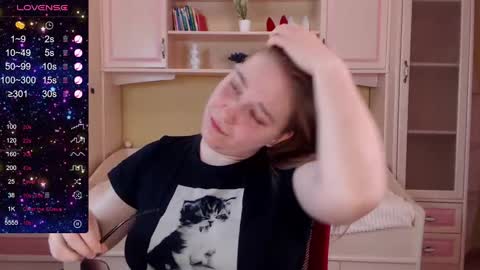 Snapshot of debramust chatting on February 21, 2025, 7:43 pm debramust online show from February 21, 2025, 7:43 pm