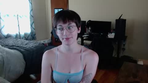 decemberholiday online show from August 7, 2026, 10:45 pm