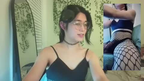 Snapshot of deciduousdoll chatting on November 8, 2025, 7:30 am deciduousdoll online show from November 8, 2025, 7:30 am