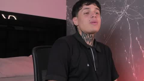 declan_fox online show from September 18, 2025, 4:36 am