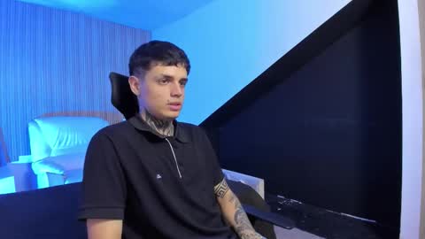 declan_fox online show from September 30, 2025, 4:17 am