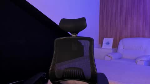 declan_fox online show from October 11, 2025, 1:42 pm