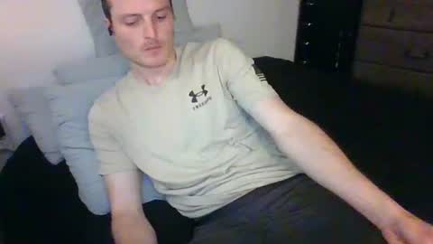 Dee4dayz online show from November 20, 2025, 2:34 am