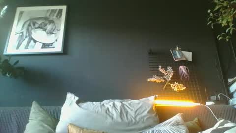 Snapshot of deebo1987 chatting on December 26, 2024, 10:05 am Deen online show from December 26, 2024, 10:05 am