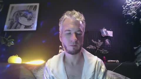 Snapshot of deebo1987 chatting on December 26, 2024, 6:22 pm Deen online show from December 26, 2024, 6:22 pm