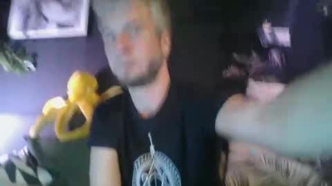 Snapshot of deebo1987 chatting on January 4, 2025, 11:38 pm Deen online show from January 4, 2025, 11:38 pm