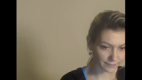 Deelightfull online show from December 10, 2024, 7:54 pm