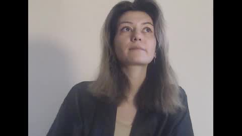 Deelightfull online show from January 4, 2025, 9:32 am