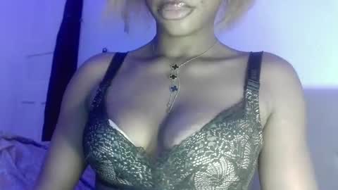 Snapshot of deeny24 chatting on July 19, 2026, 3:38 pm deeny24 online show from July 19, 2026, 3:38 pm