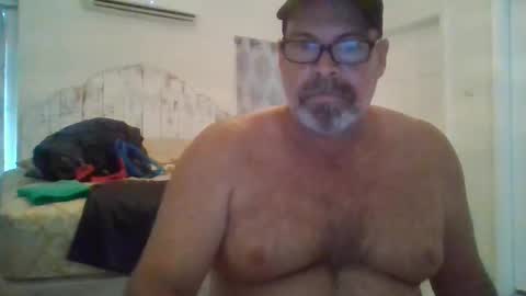 Snapshot of deepdiveme chatting on October 1, 2025, 4:24 pm deepdiveme online show from October 1, 2025, 4:24 pm