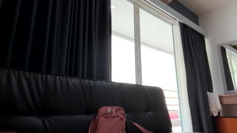 deepthroatqueen33 online show from February 13, 2026, 7:48 am