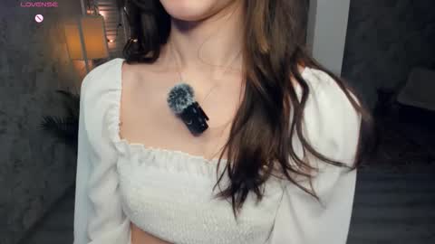 Amy online show from November 26, 2025, 7:48 pm