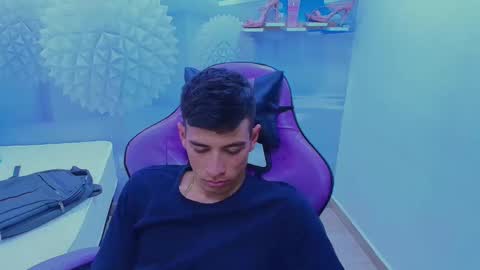 Snapshot of deiby_baby chatting on November 19, 2025, 9:15 pm DEIBY online show from November 19, 2025, 9:15 pm