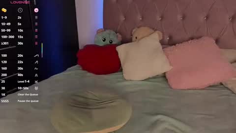  Deisy  online show from September 10, 2025, 11:49 pm