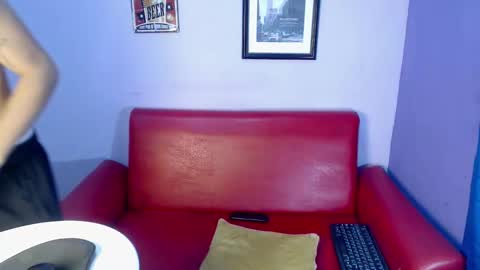 Snapshot of deiv2_ chatting on November 11, 2025, 4:12 am deiv2_ online show from November 11, 2025, 4:12 am