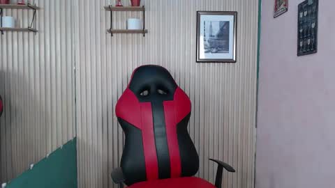 Snapshot of deiv2_ chatting on November 21, 2025, 5:06 am deiv2_ online show from November 21, 2025, 5:06 am