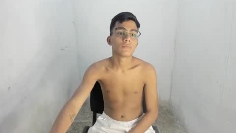 deivi_colins online show from October 11, 2025, 12:54 am