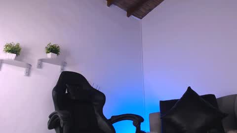  DEIVY  online show from January 29, 2025, 5:35 pm