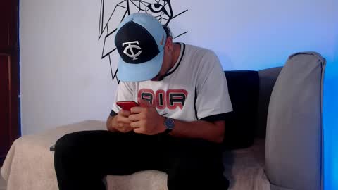  DEIVY  online show from December 4, 2025, 12:42 am