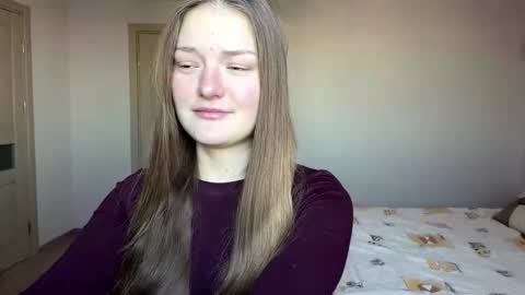 Mila online show from February 10, 2026, 7:12 am