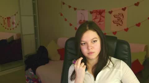 Delary online show from May 17, 2026, 10:39 pm